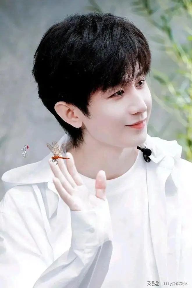 被全网盯着扒，愣是没挖出一点黑料！成毅的干净，真的内娱少见